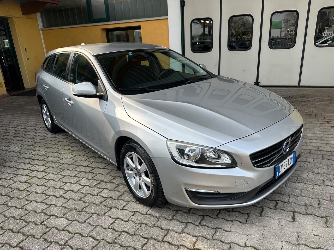 Volvo V60 D5 Kinetic