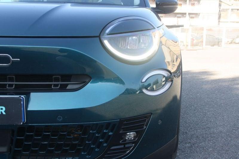 FIAT 600 1.2 Hybrid 110cv La Prima