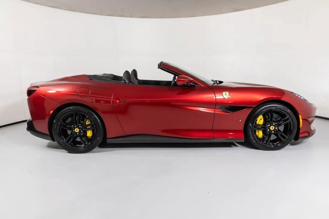Ferrari Portofino LEASING FULL INCLUSIVE - NOLEGGIO LUNGO TERMINE