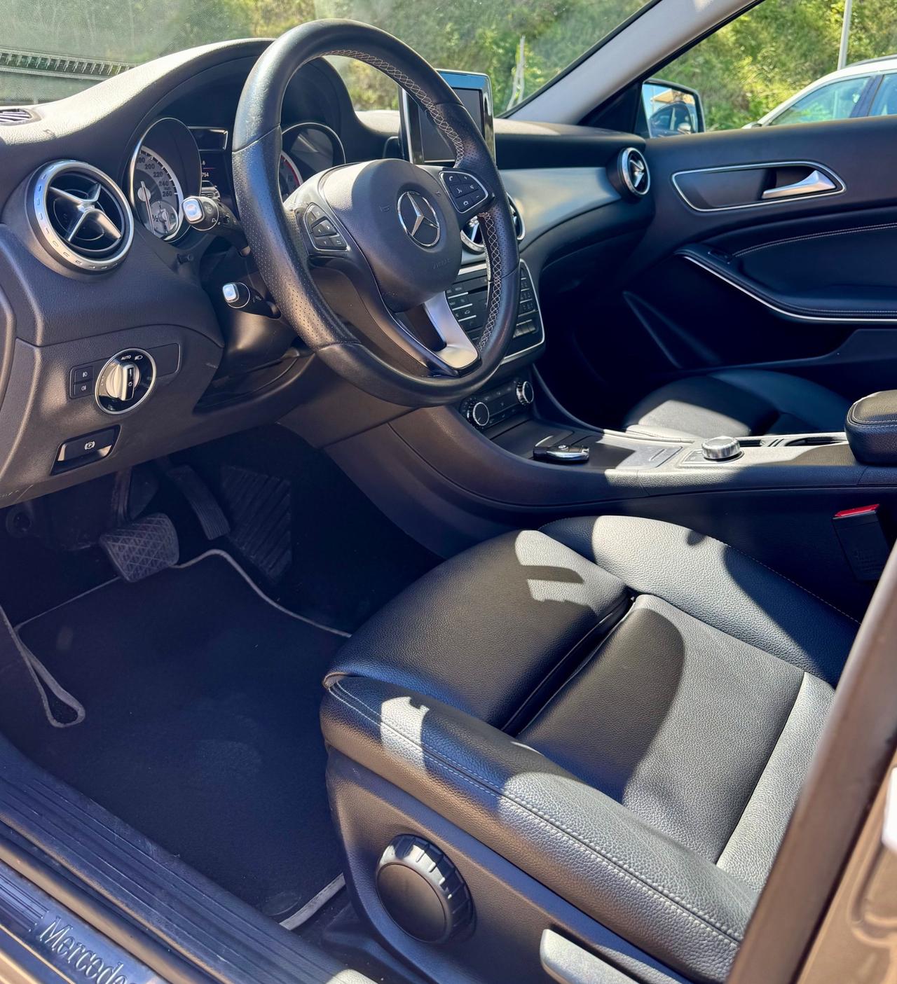 Mercedes-benz GLA 200 GLA 200 d Automatic Sport