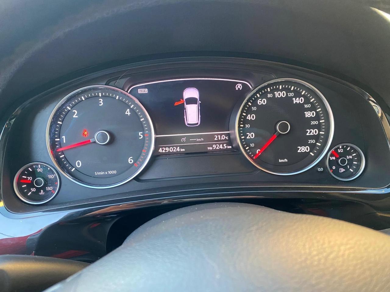 VOLKSWAGEN TOUAREG 3.0 TDI DSG 2011