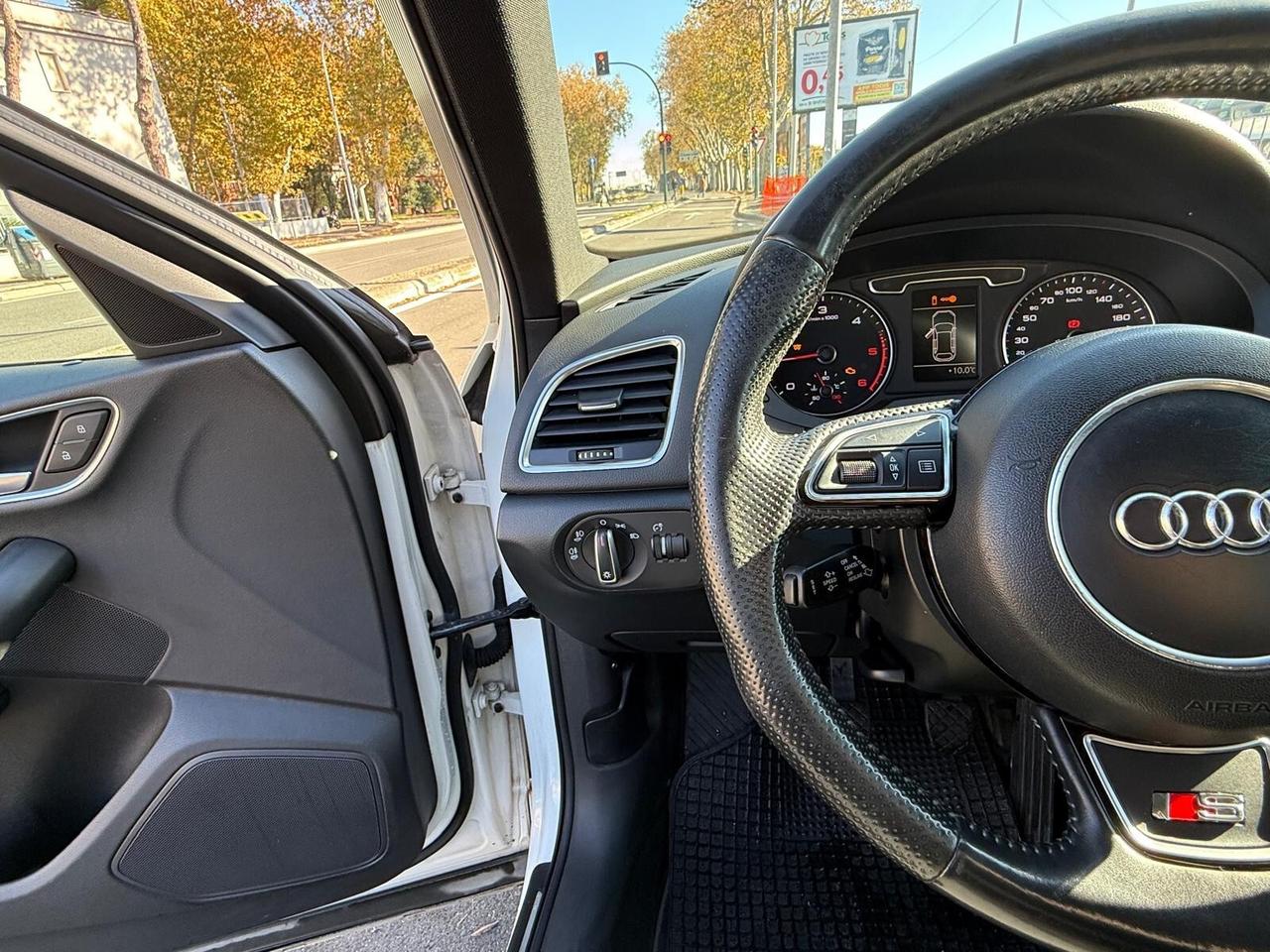 Audi Q3 2.0 TDI S line edition 140cv C manuale