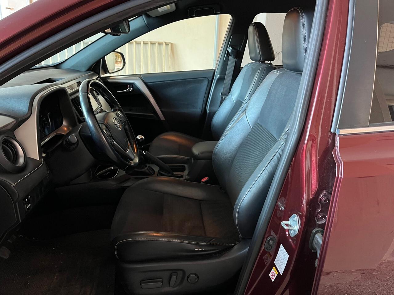 Toyota RAV 4 RAV4 2.0 D-4D 2WD Style