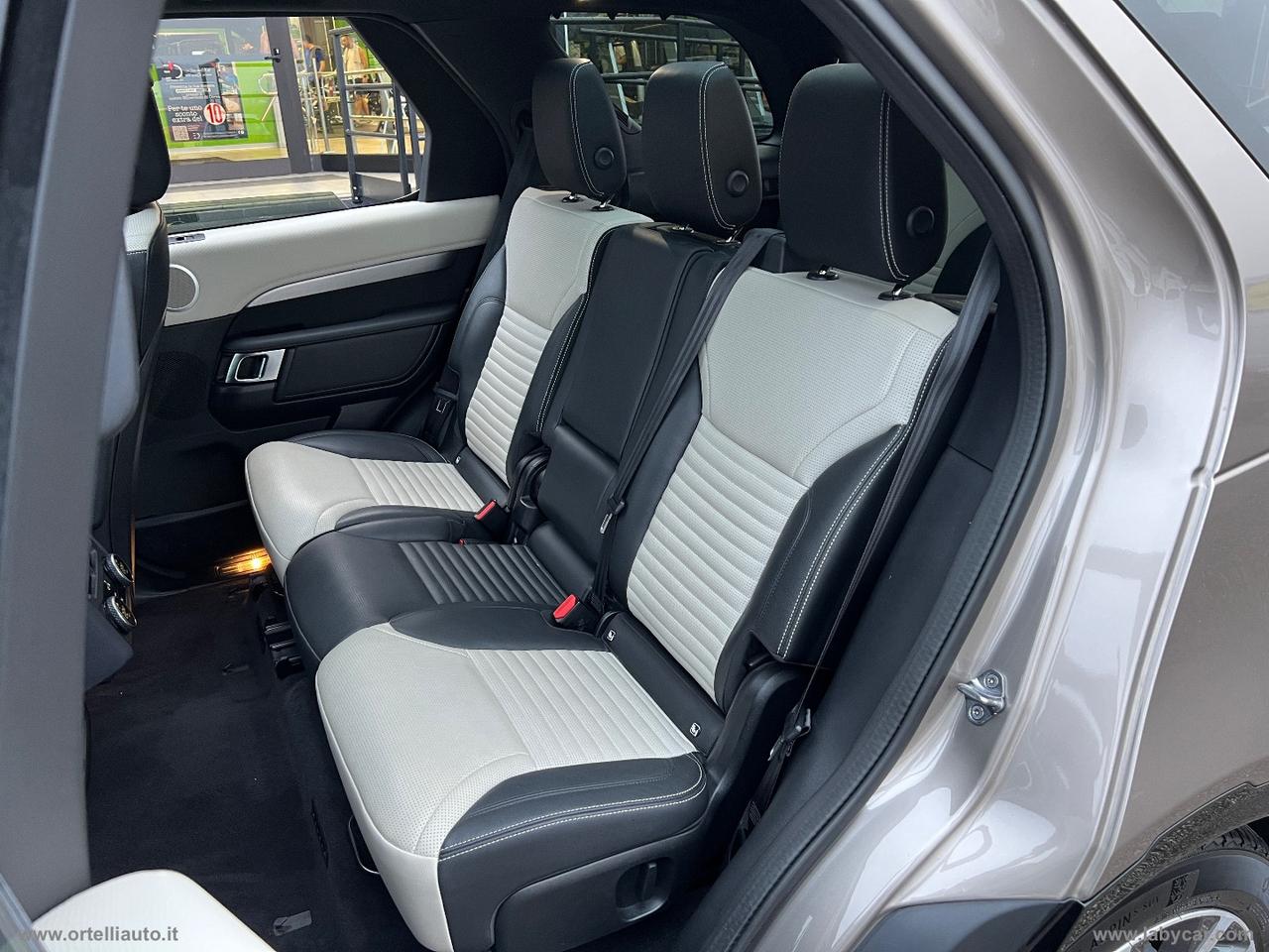 LAND ROVER Discovery 3.0D I6 249CV R-Dyn. SE 7 POSTI