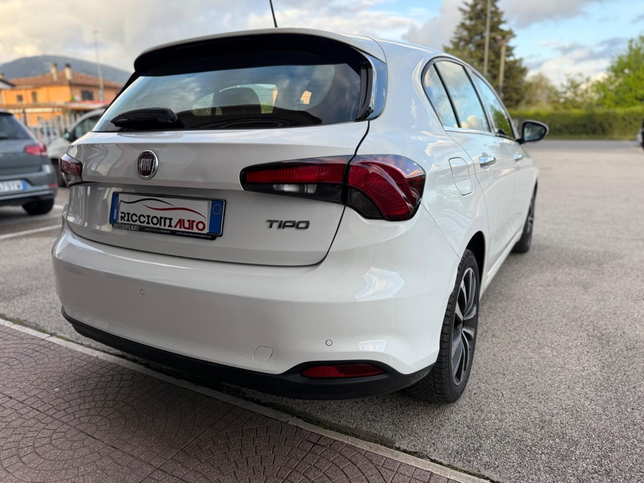 Fiat Tipo 1.6 Mjt S&S 5 porte Lounge