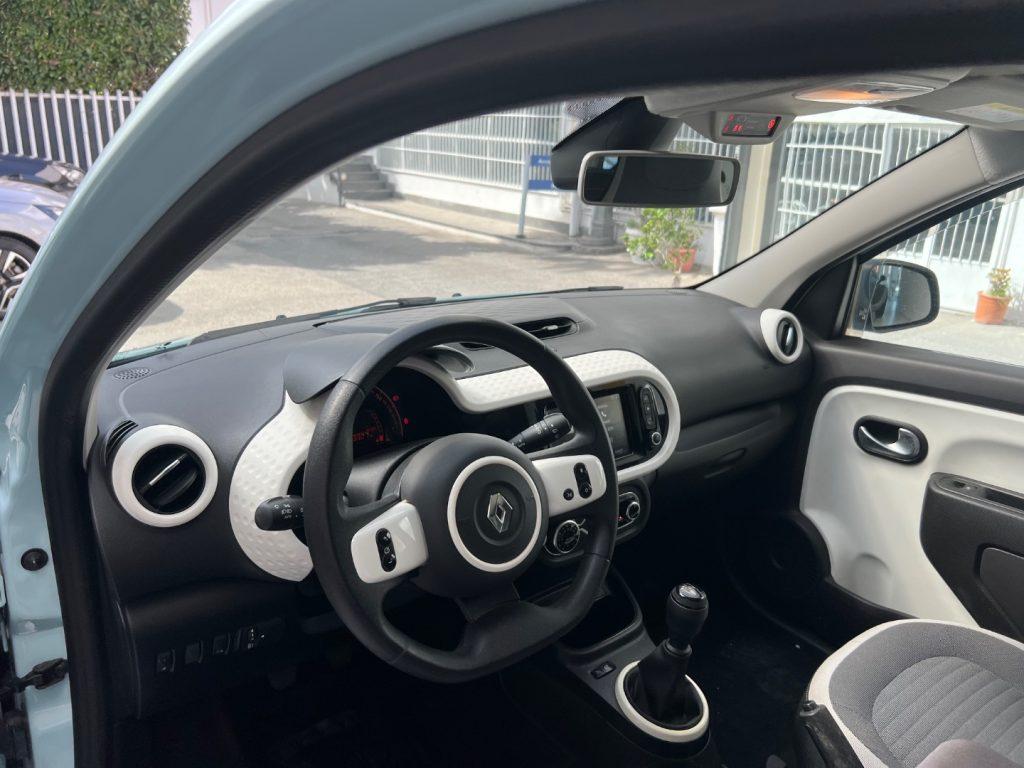Renault Twingo SCe 65 CV Urban Night tua da €149,00 mensili