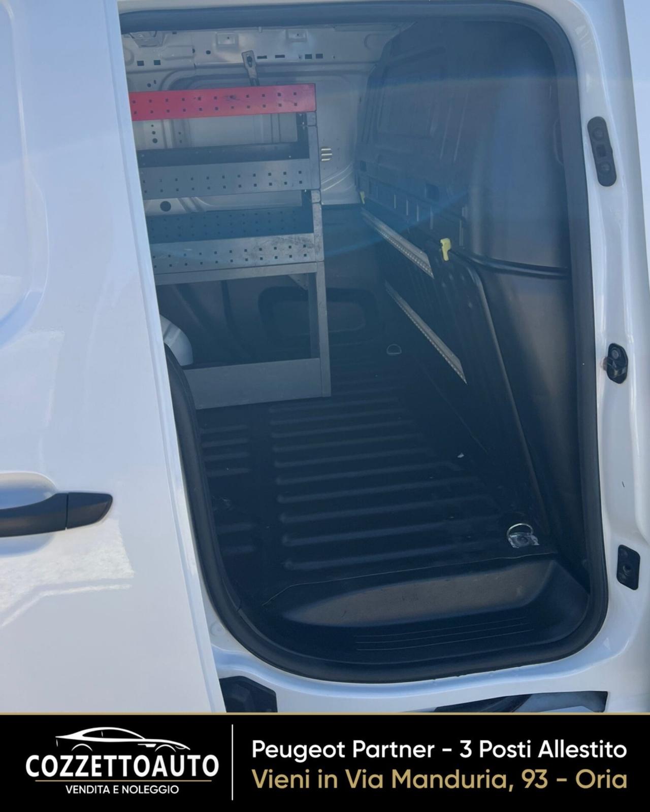 Peugeot Partner 3 posti Allestito passo corto