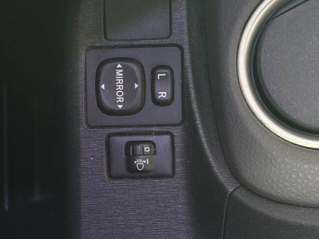 TOYOTA Yaris 1.0 5 porte Lounge