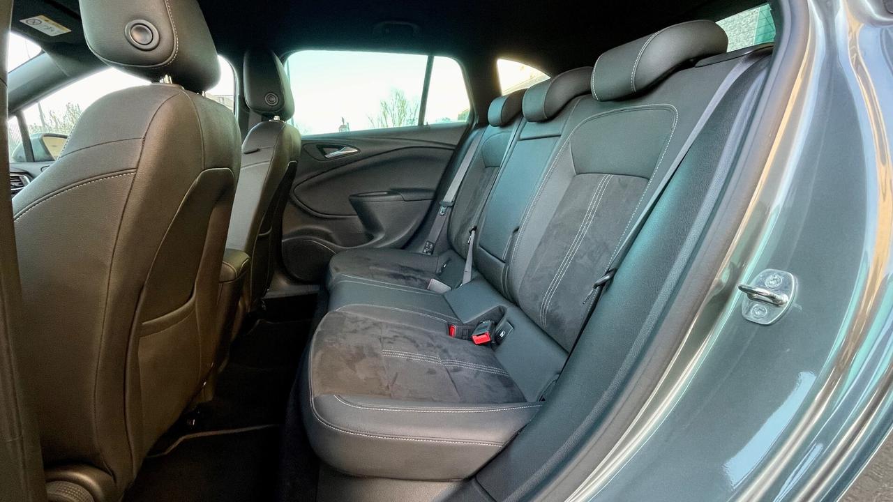 OPEL ASTRA SPORTS TOURER 1.5 ULTIMATE 122 CV - FULL LED, PELLE, NEOPATENTATI