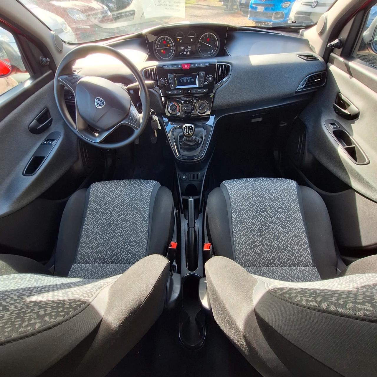 LANCIA YPSILON 1.0 FIREFLY S&S HYBRID ECOCHIC GOLD