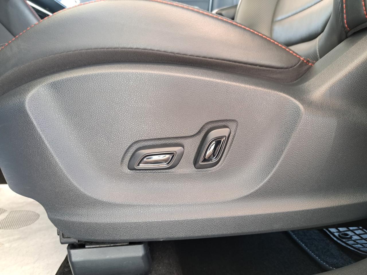 MG ZS 1.0 T-GDI Luxury 82