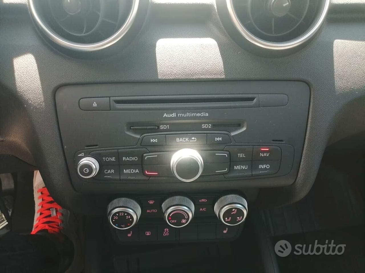 AUDI A1 1.6 TDI 105CV AMBITION 2015 BI-XENON