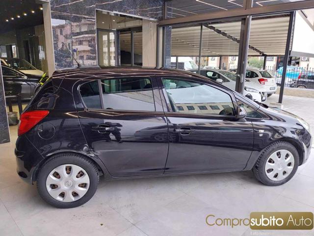 OPEL Corsa 1.2 5 porte ( Garanzia 12 Mesi)