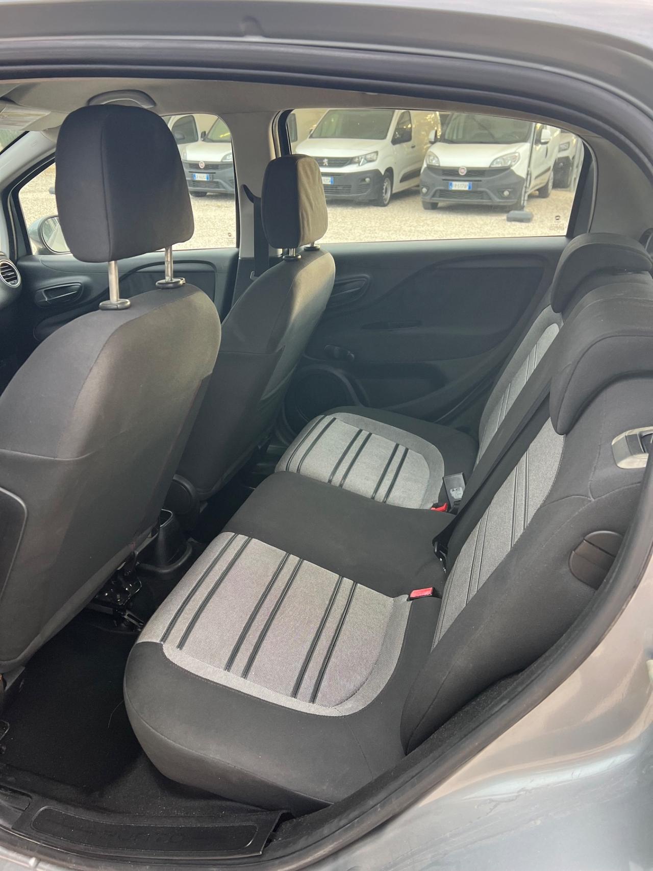 Fiat Punto Evo 1.3 Mjt 75 CV retrocamera