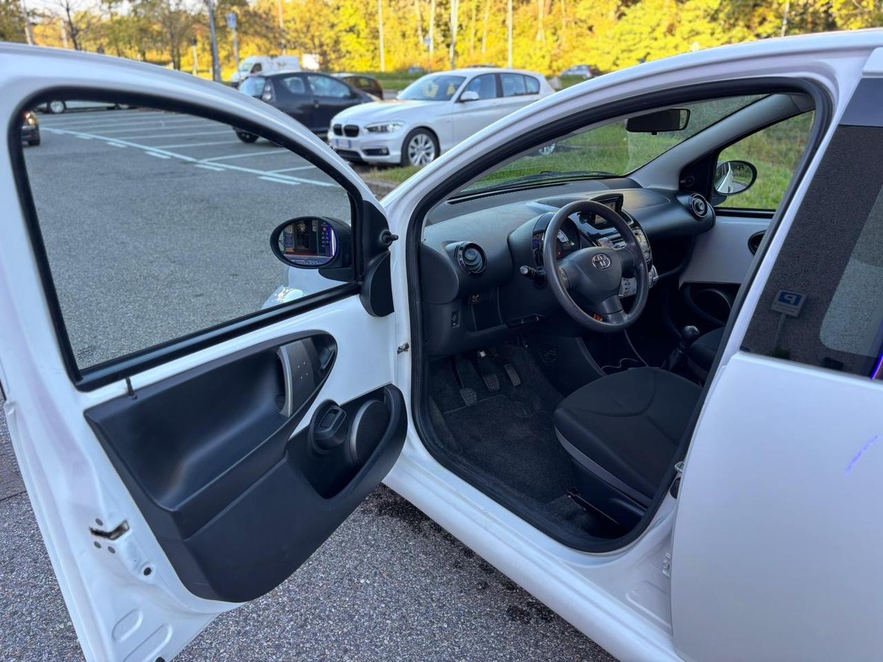 Toyota Aygo 1.0 VVT-i 69 CV 5 porte x-cool