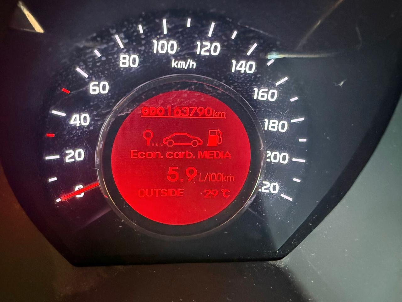 Kia Rio 5p 1.4 crdi diesel e6 carrozzeria da rivedere