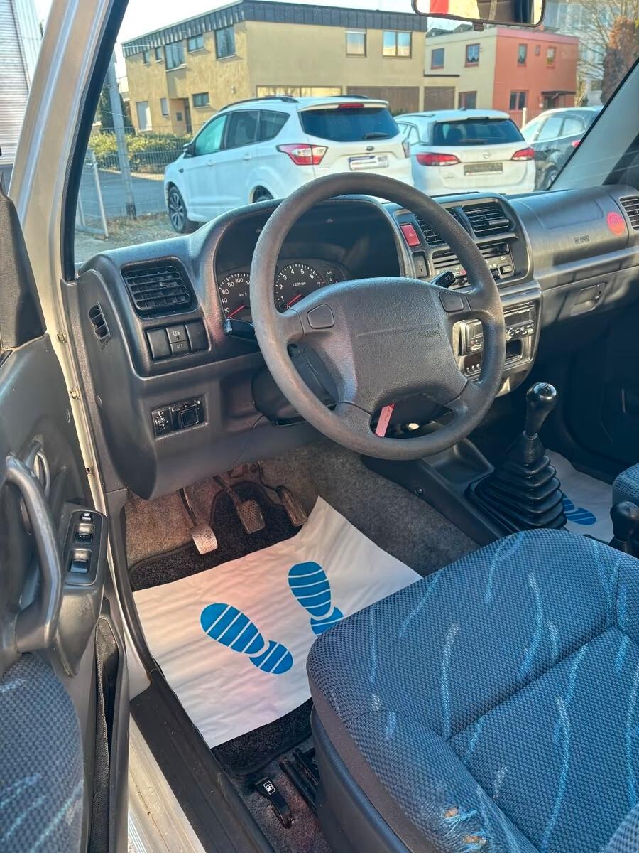 Suzuki Jimny 1.3i 16V cat 4WD JLX CLIMA