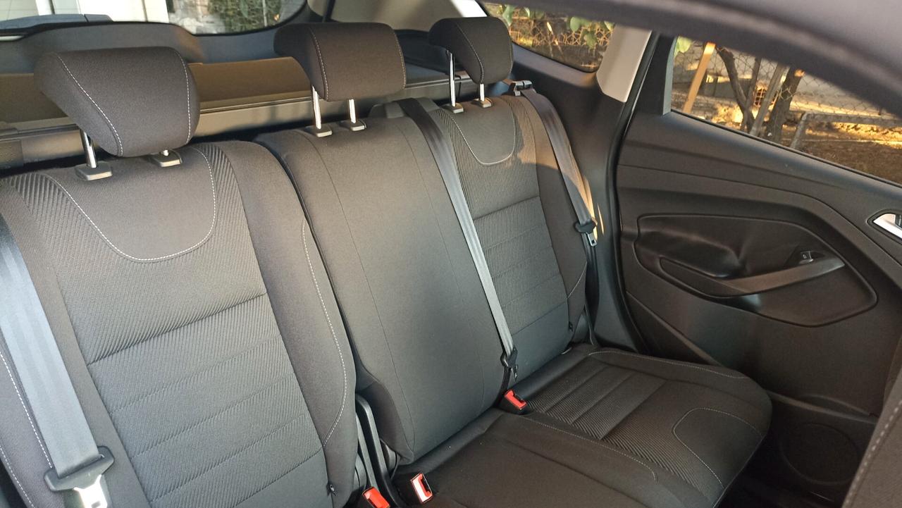 Ford Kuga 2.0 TDCI 140 CV Titanium 2WD