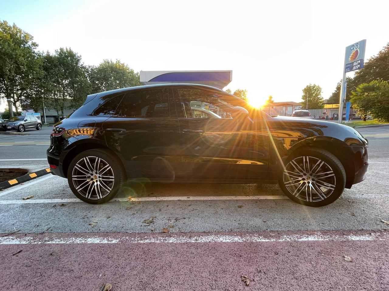 Porsche Macan -- 2.0 #7143