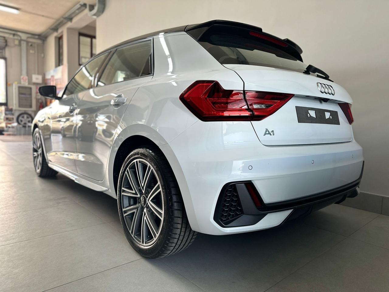 Audi A1 SPB 30 TFSI S tronic line edition