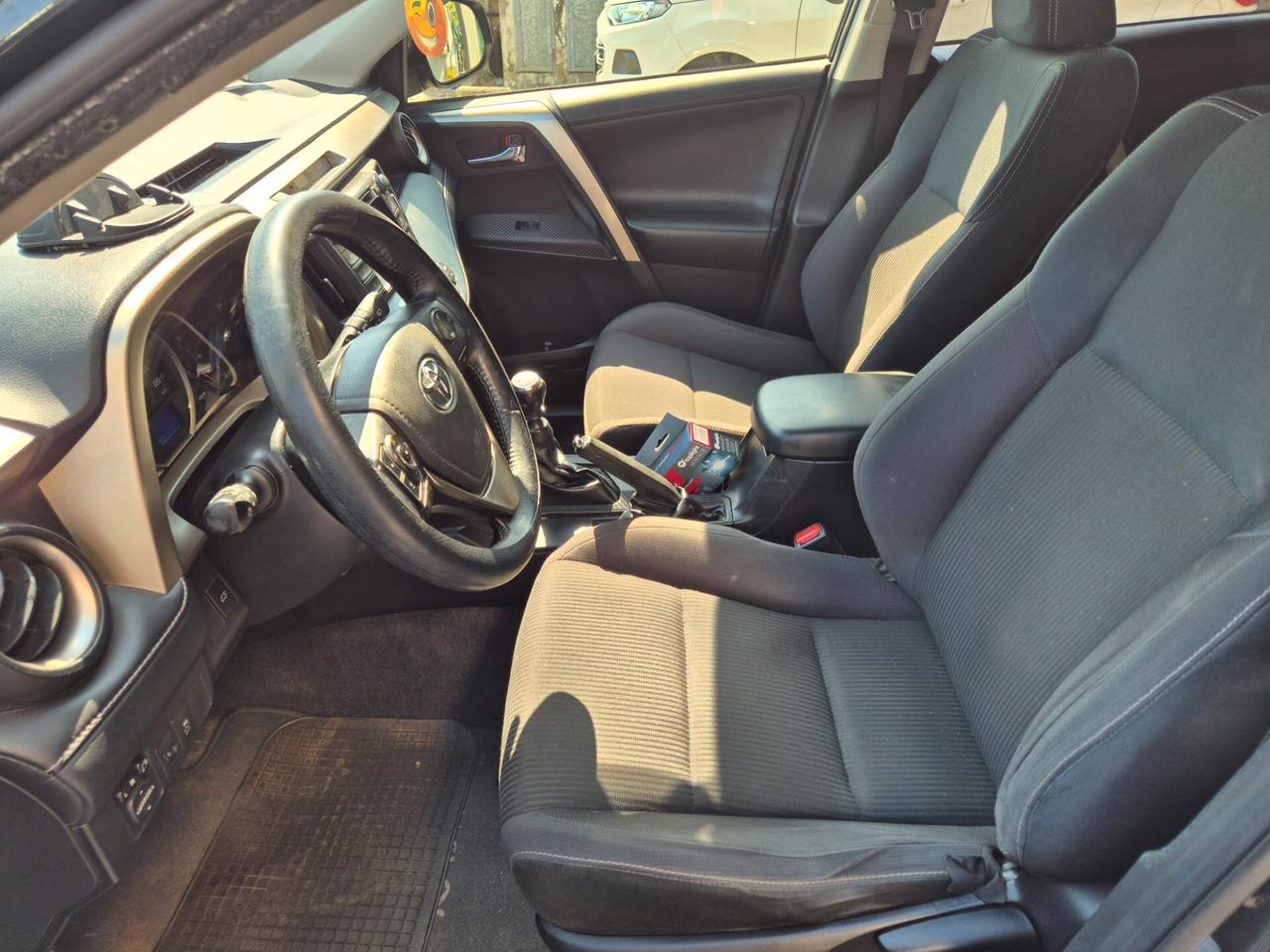 Toyota RAV 4 RAV4 2.0 D-4D 2WD Style