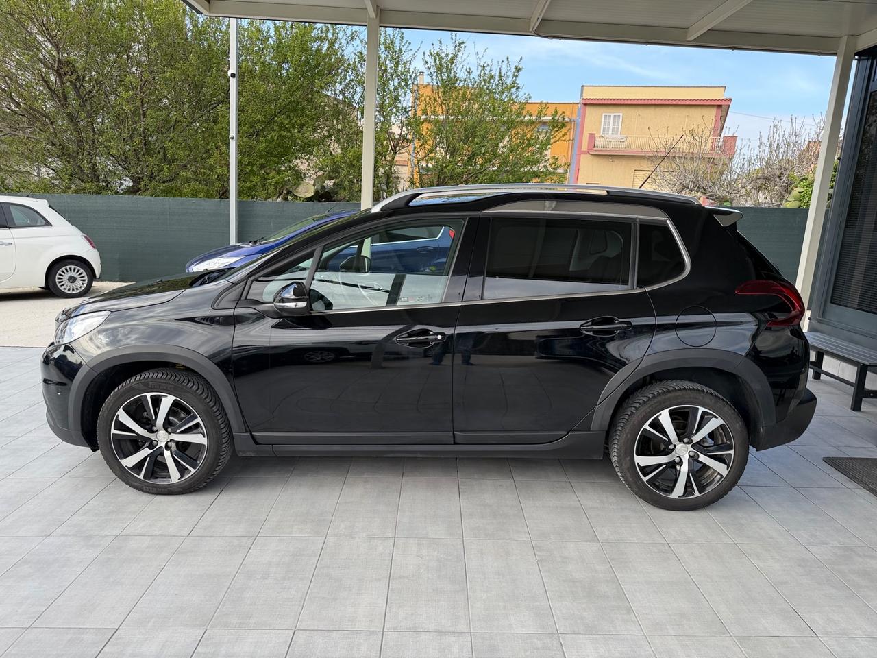 Peugeot 2008 BlueHDi 100 Allure