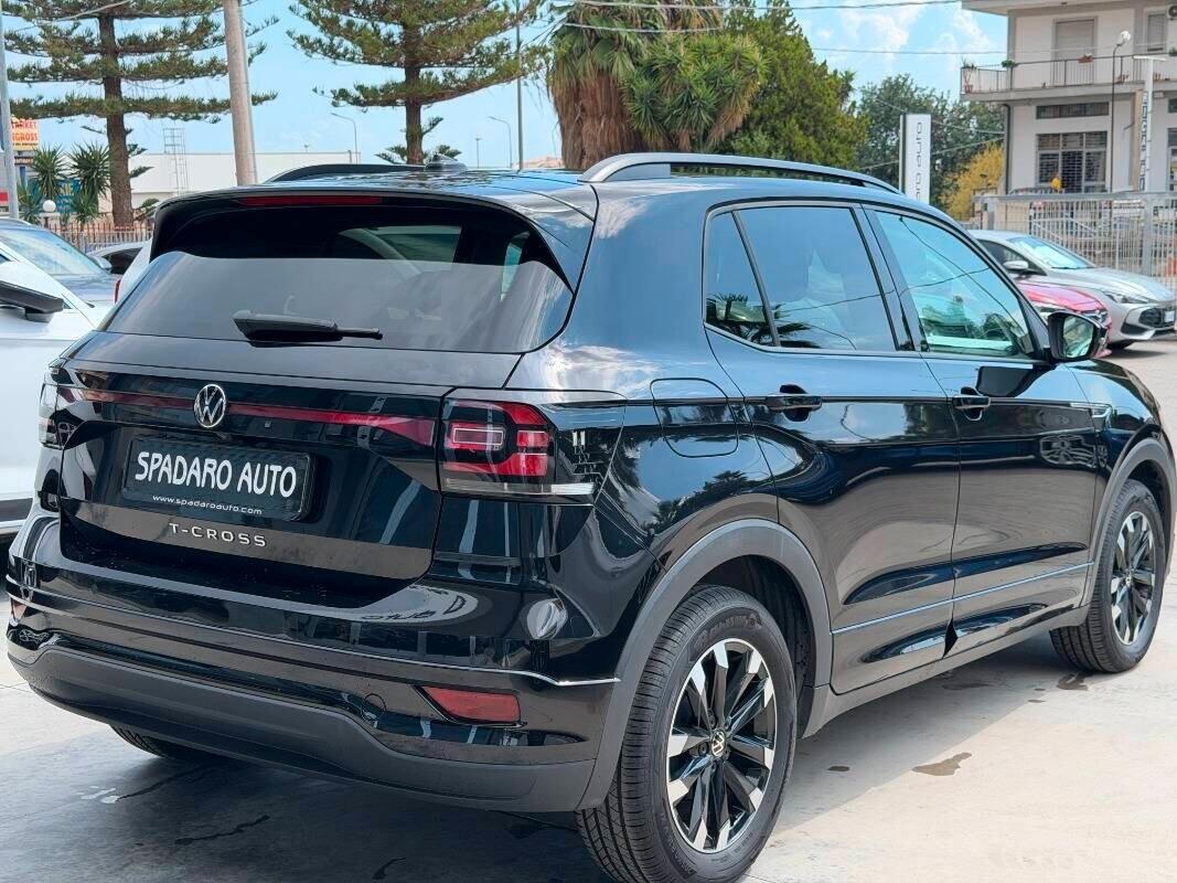 Volkswagen T-Cross 1.0 TSI 110 CV DSG Sport