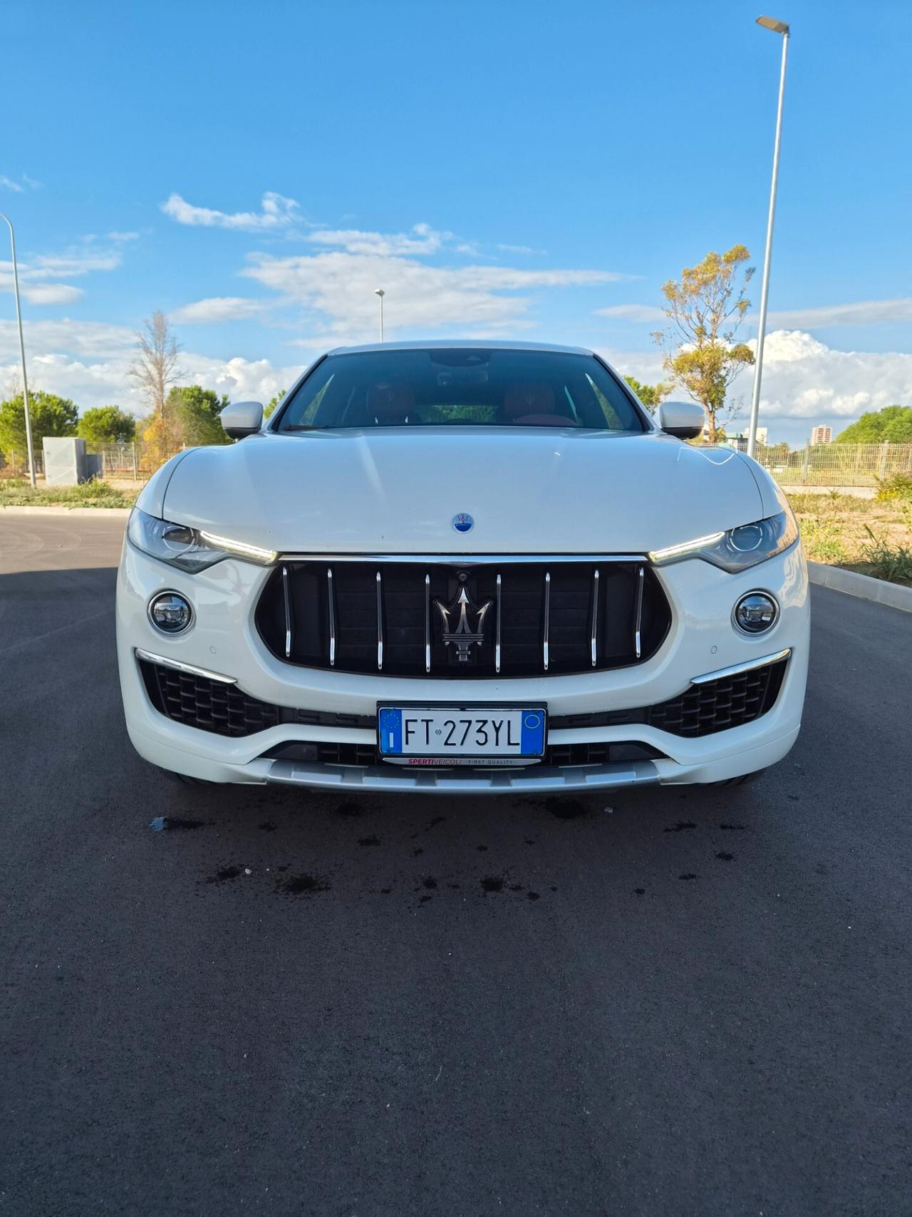 Maserati Levante V6 Diesel 275 CV AWD Granlusso TETTO APRIBILE