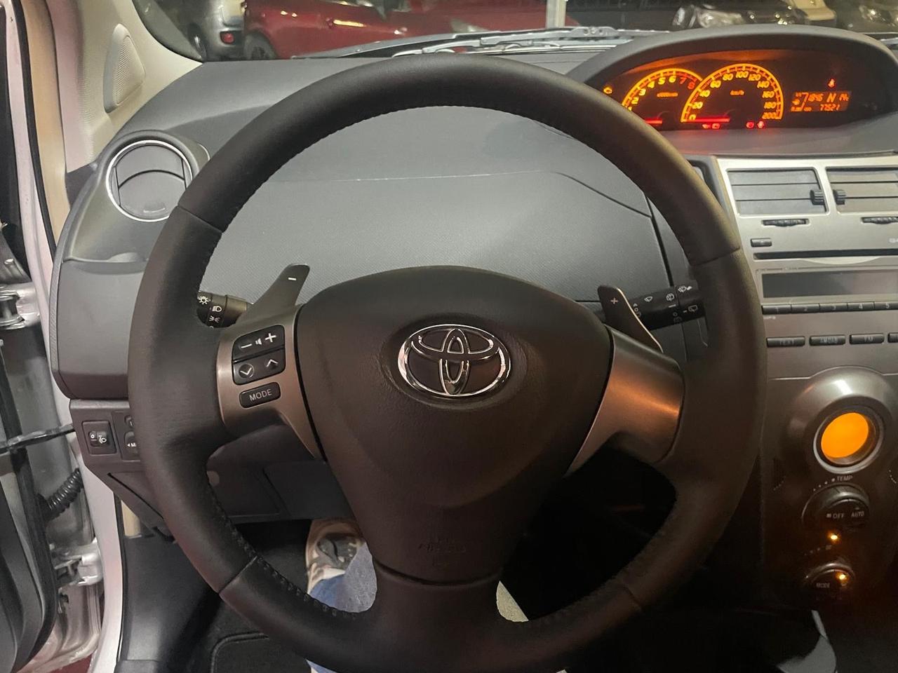 Toyota Yaris 1.3 3 porte M-MT Sol