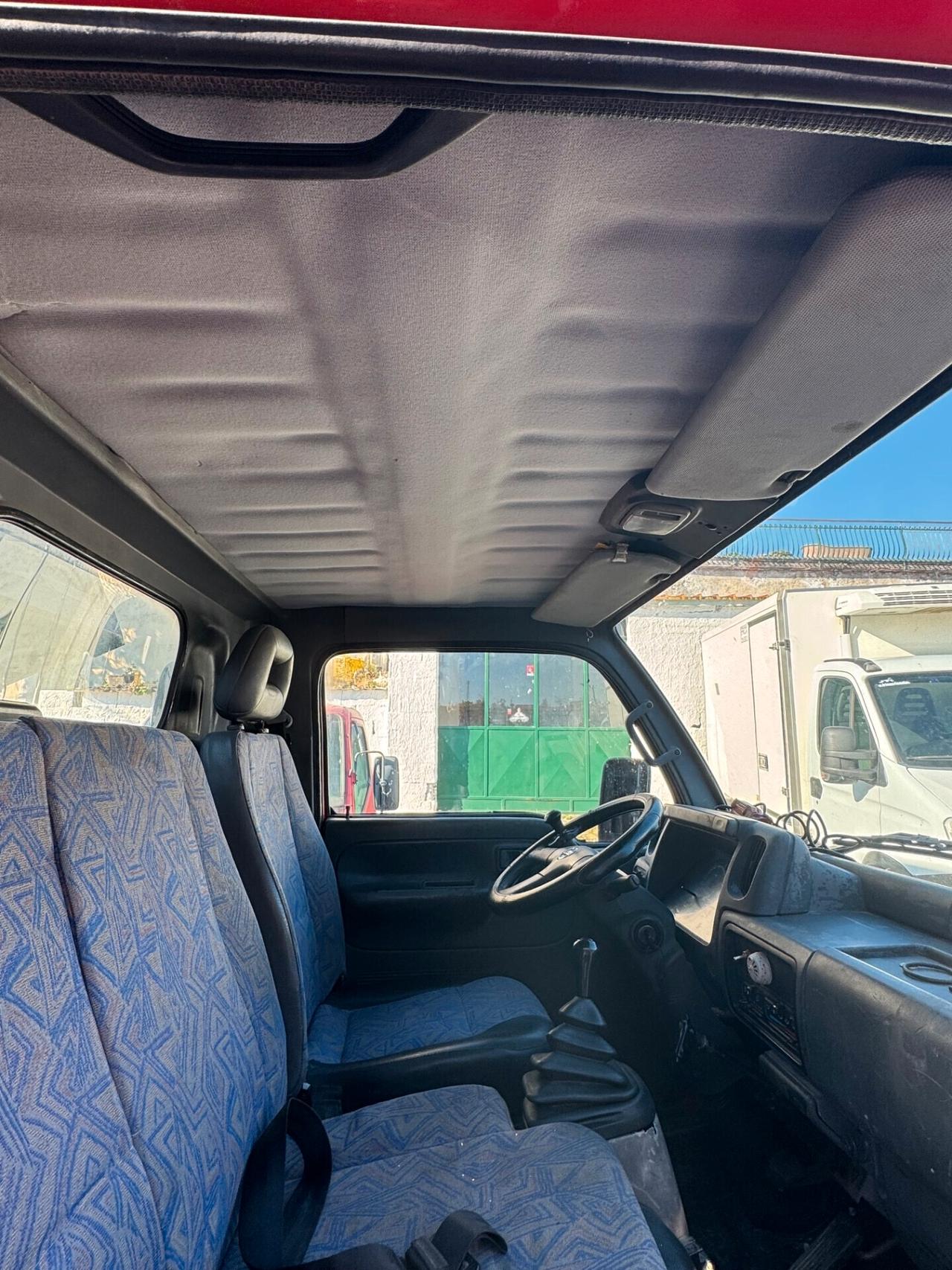 Nissan Cabstar 35.13 TDI 3000 CILINDRATA RIBALTABILE TRILATERALE