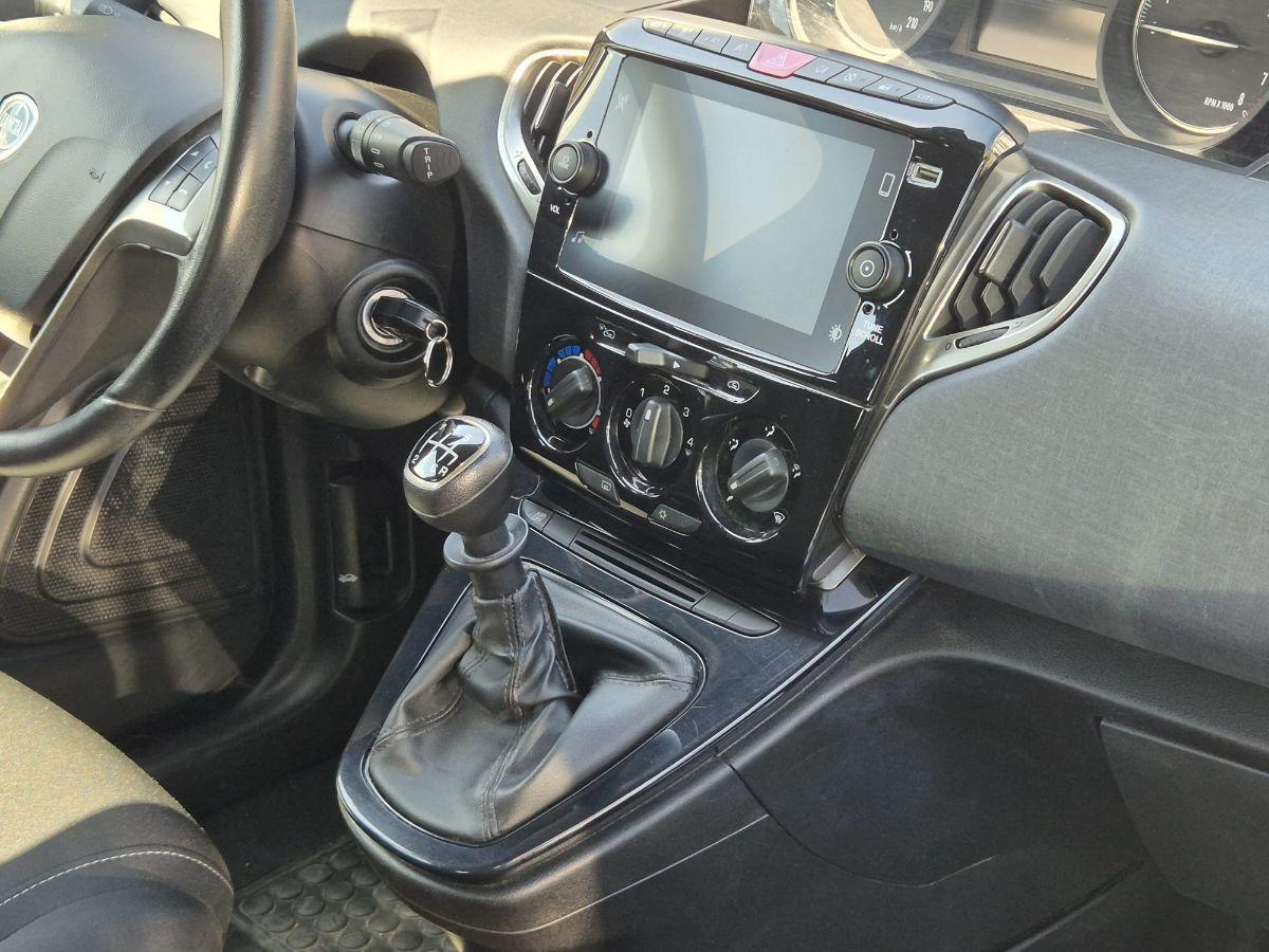 LANCIA - Ypsilon - 1.0 FireFly 5p.S&S Hyb. Eco Gold