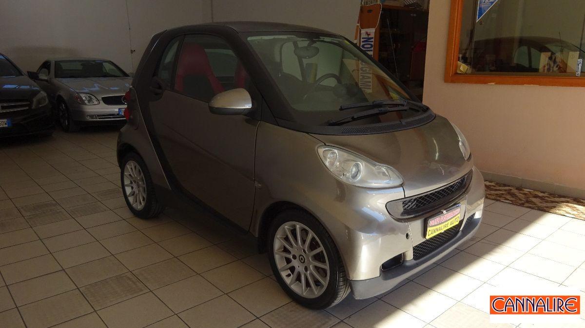 SMART - Fortwo - 1000 52 kW coupé limited one