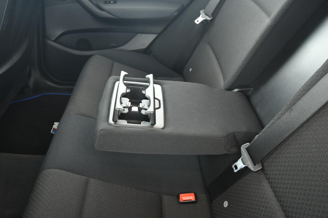 BMW X3 sdrive18d Business auto COMMERCIANTI+C17"