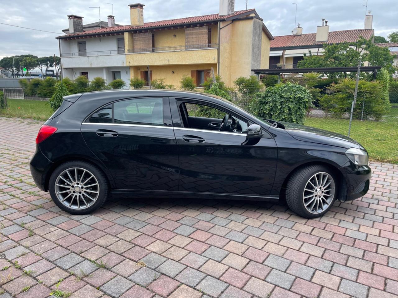 Mercedes-benz A180 CDI Premium 166.000 km nov2014