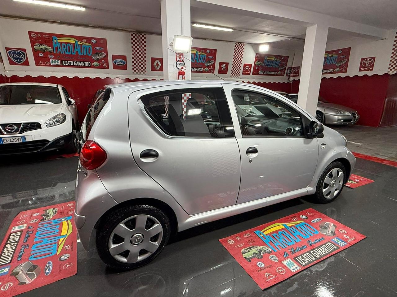 Toyota Aygo 1.0 68cv SOUND - 2008