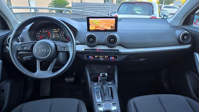 AUDI Q2 35 TFSI S-LINE S-TRONIC LED NAVI R-CAMERA UFF AUDI