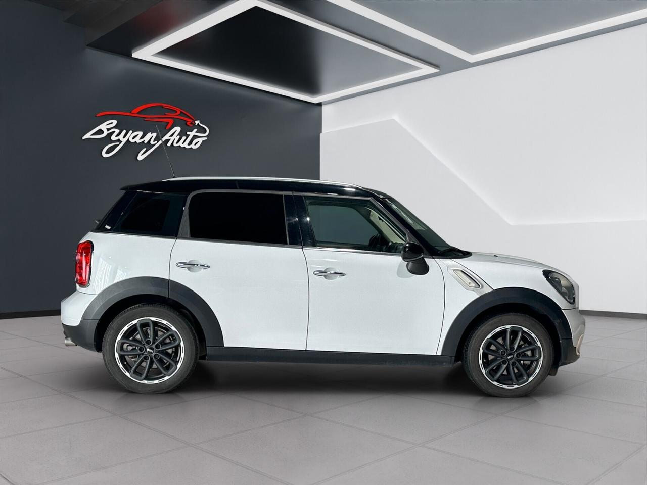 Mini Cooper Countryman 1.6 IVA ESPOSTA