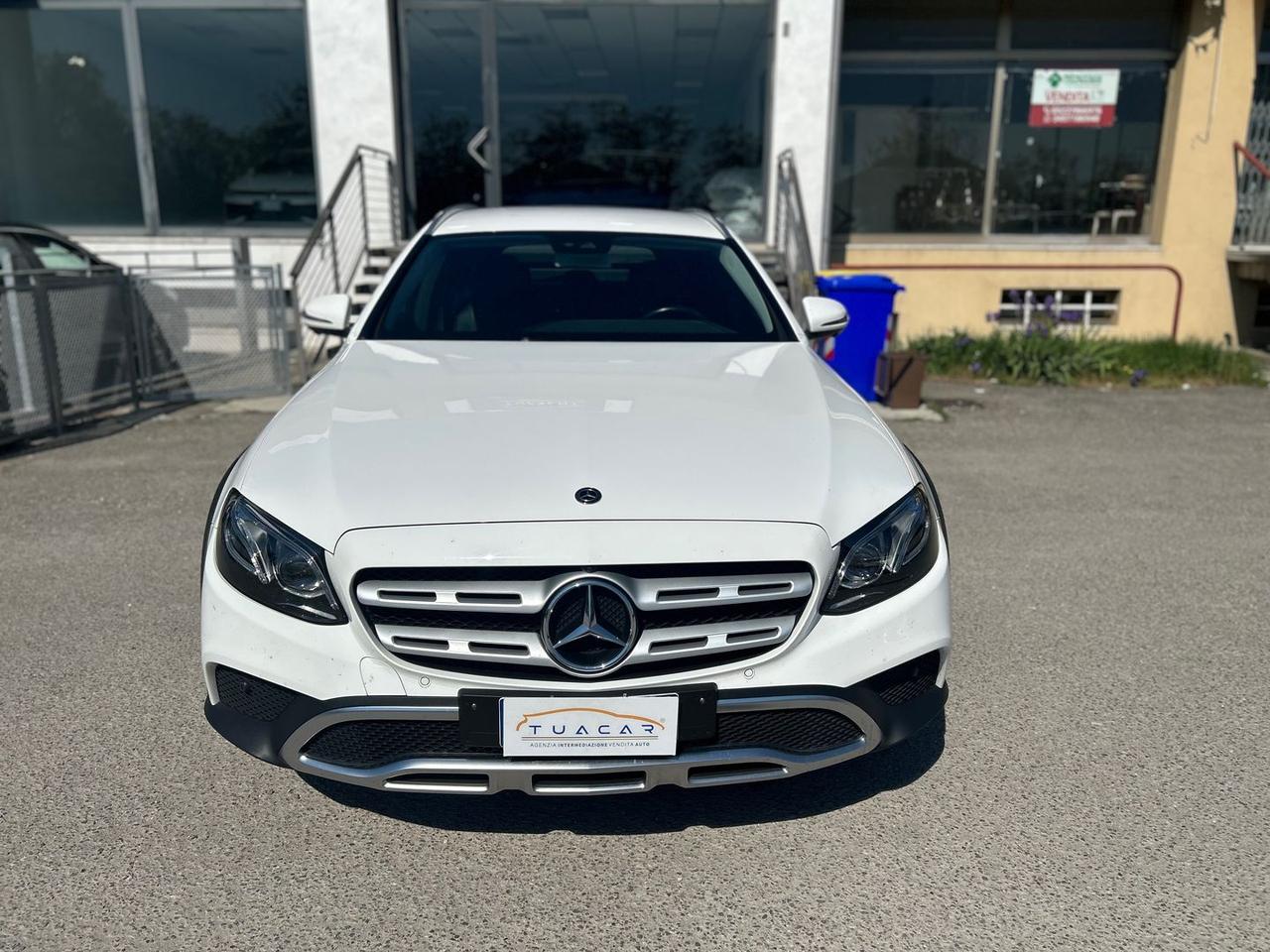 Mercedes-Benz E 220 Premium Plus E 220 D #10317