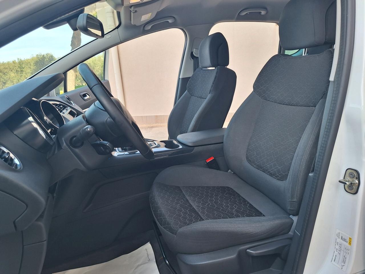 Peugeot 3008 1.6 HDi 115CV NAVI 2015