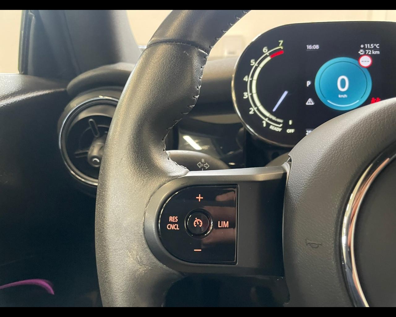 MINI Mini Cabrio (F57) - Mini 1.5 Cooper Classic Cabrio