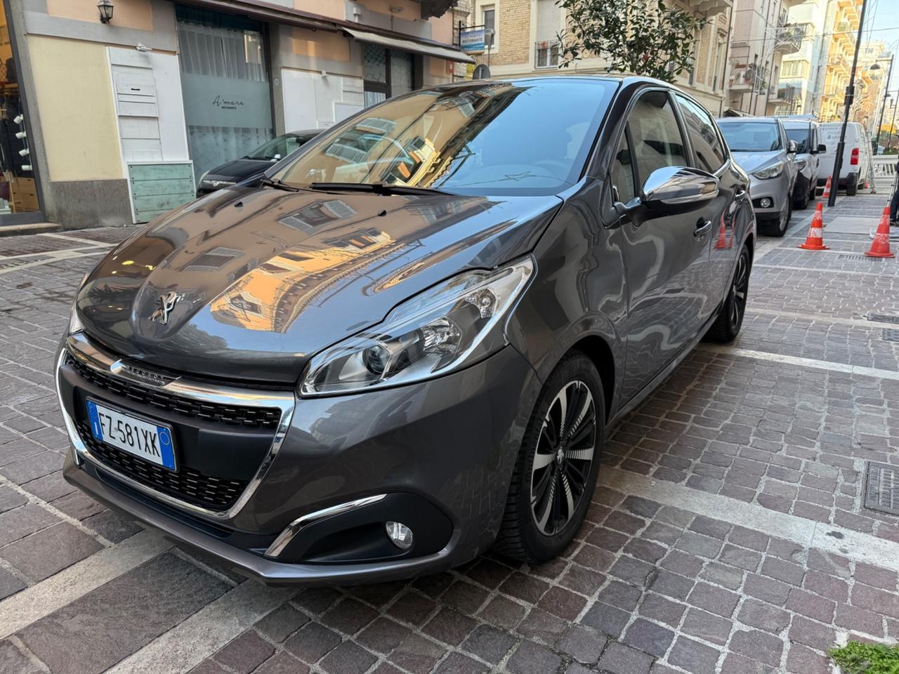 QUALITYCARS PESCARA, PROPONE: Peugeot 208 BlueHDi 100 S&S 5 porte Allure