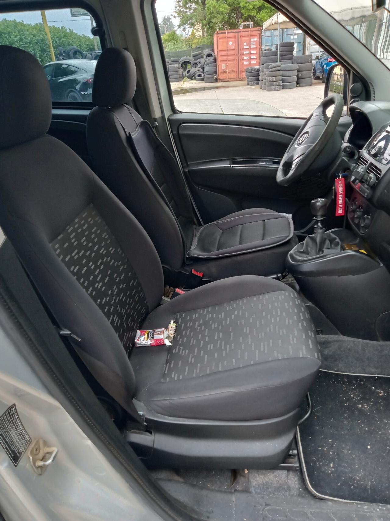 Opel Combo 1.6 CDTI 90CV FURGONE 5 POSTI