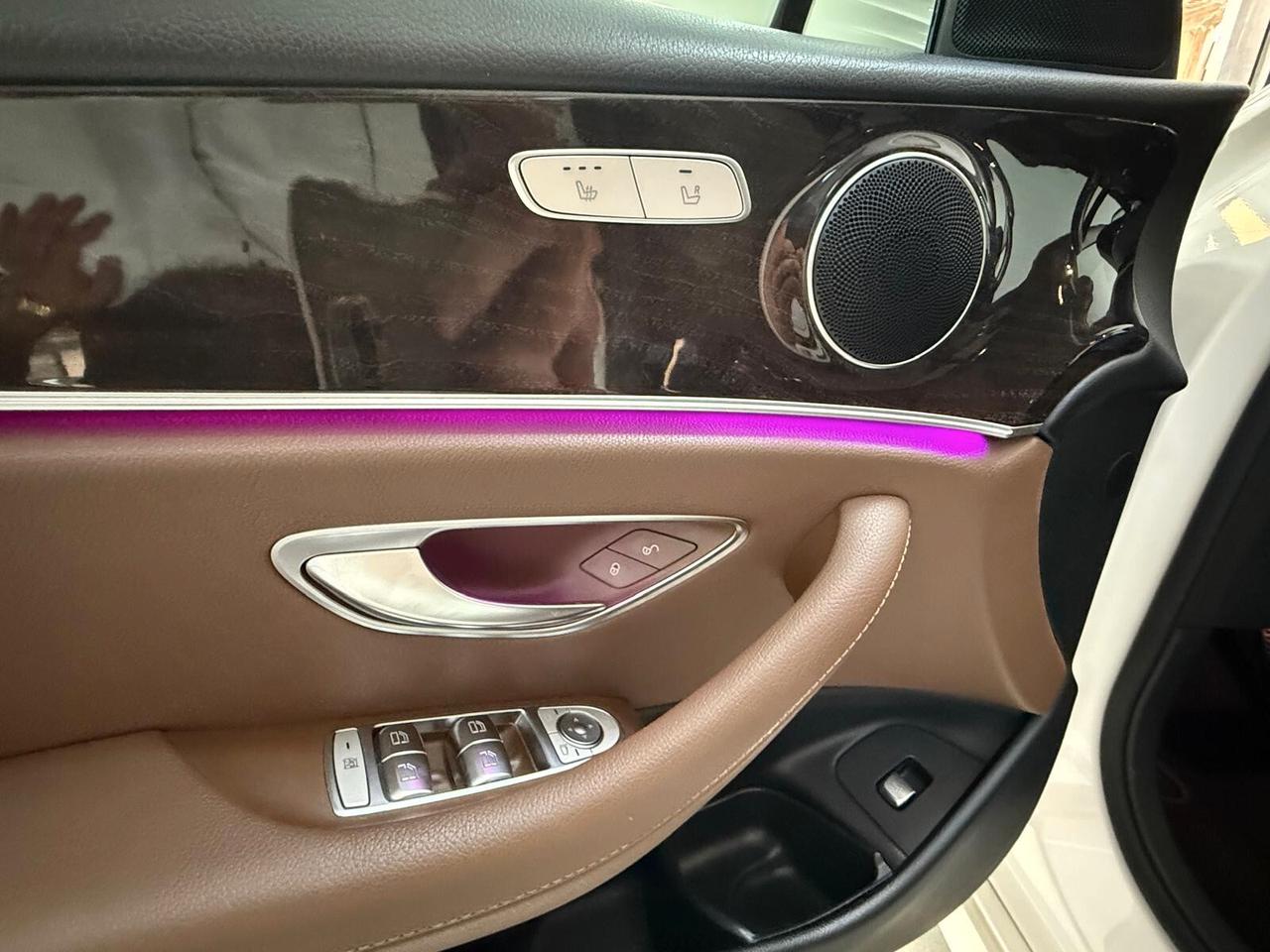 MERCEDES- BENZ KLASSE E 220 D 195 CV 4MATIC AMG PREMIUM OFFERTA