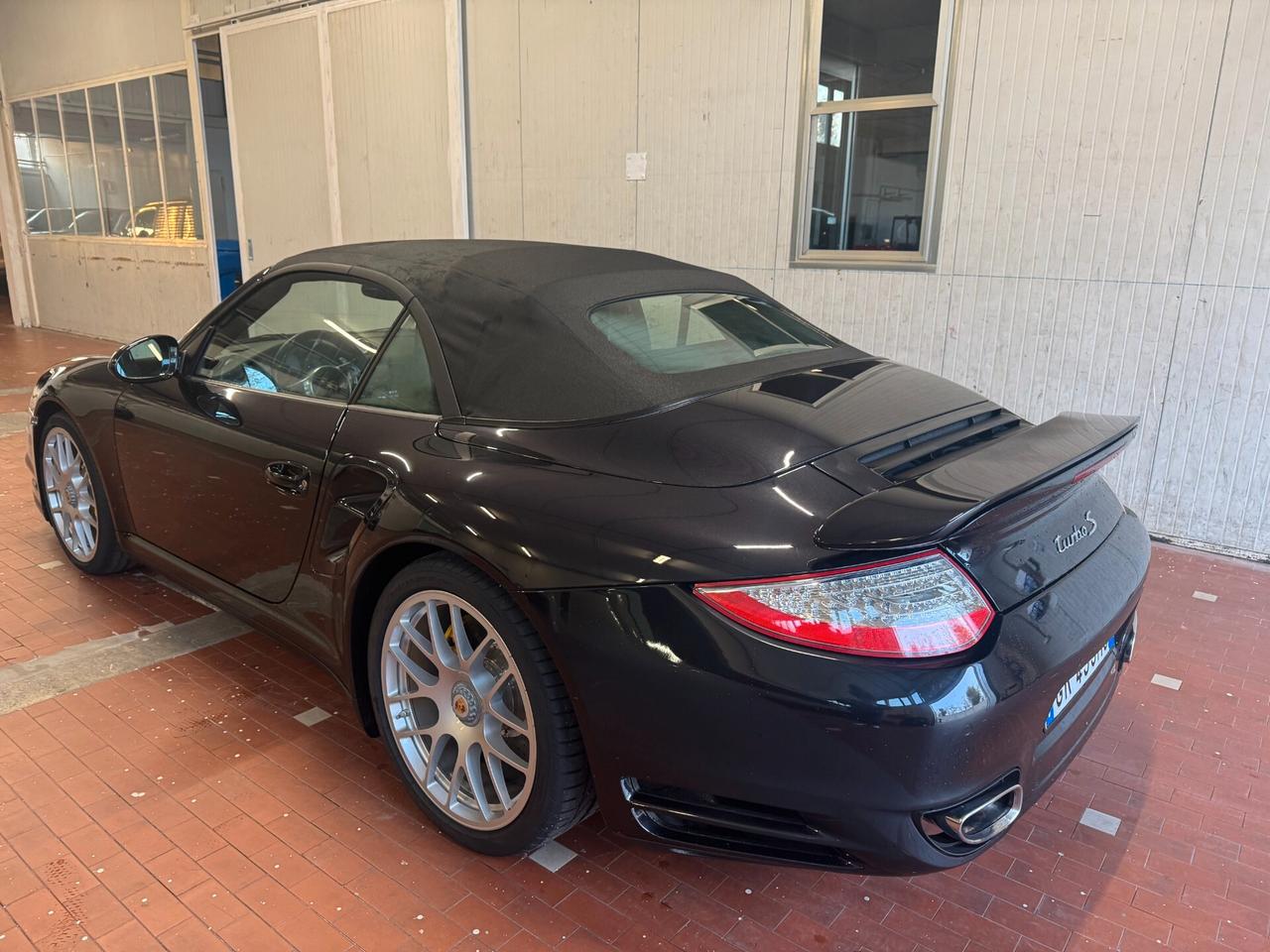 Porsche 911 Turbo S Cabriolet