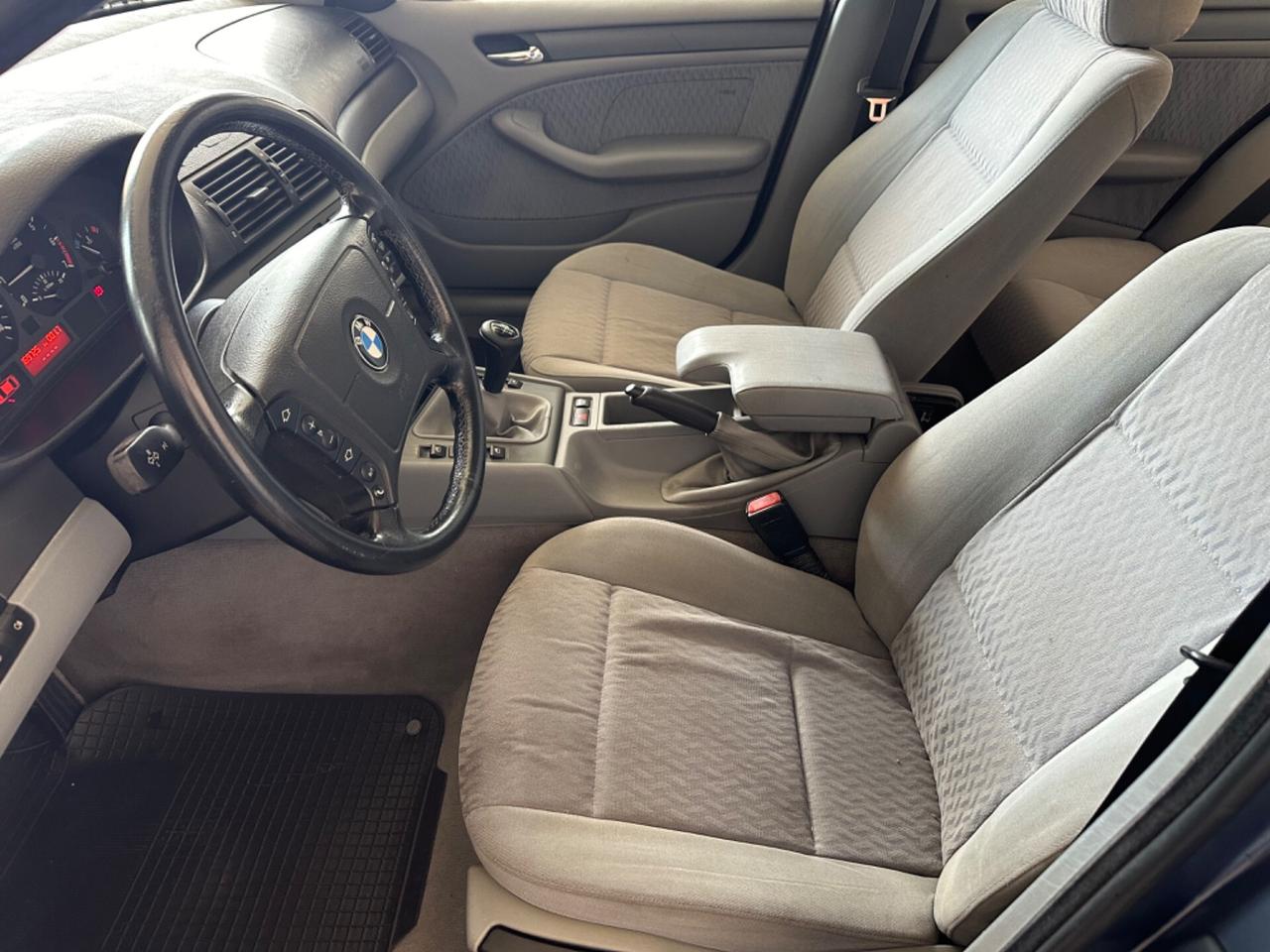 Bmw 318i cat 4 porte UNICO PRORIETARIO