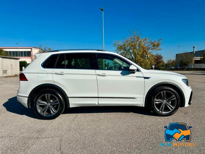 VOLKSWAGEN Tiguan 1.6 TDI SCR Sport BlueMotion Technology