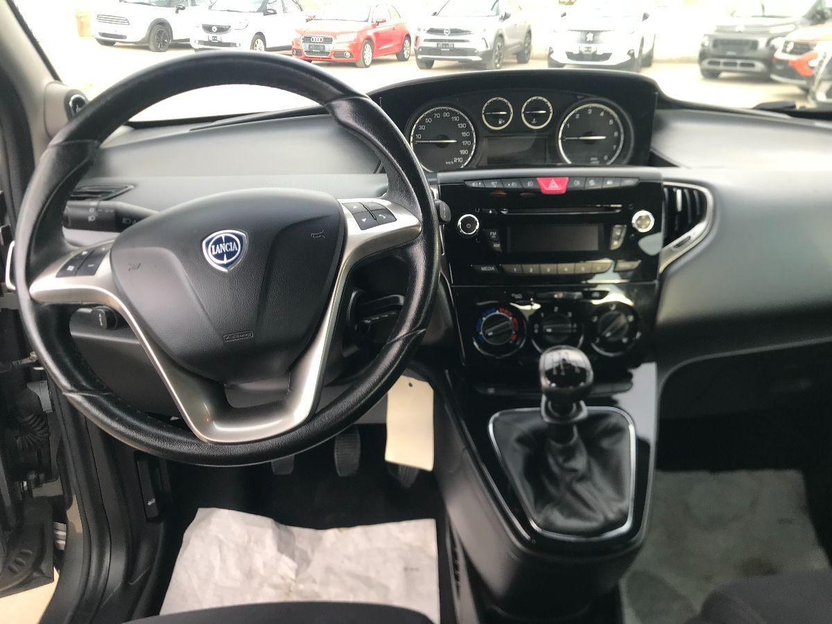 LANCIA Ypsilon 1.2 69 CV 5 porte S&S Gold