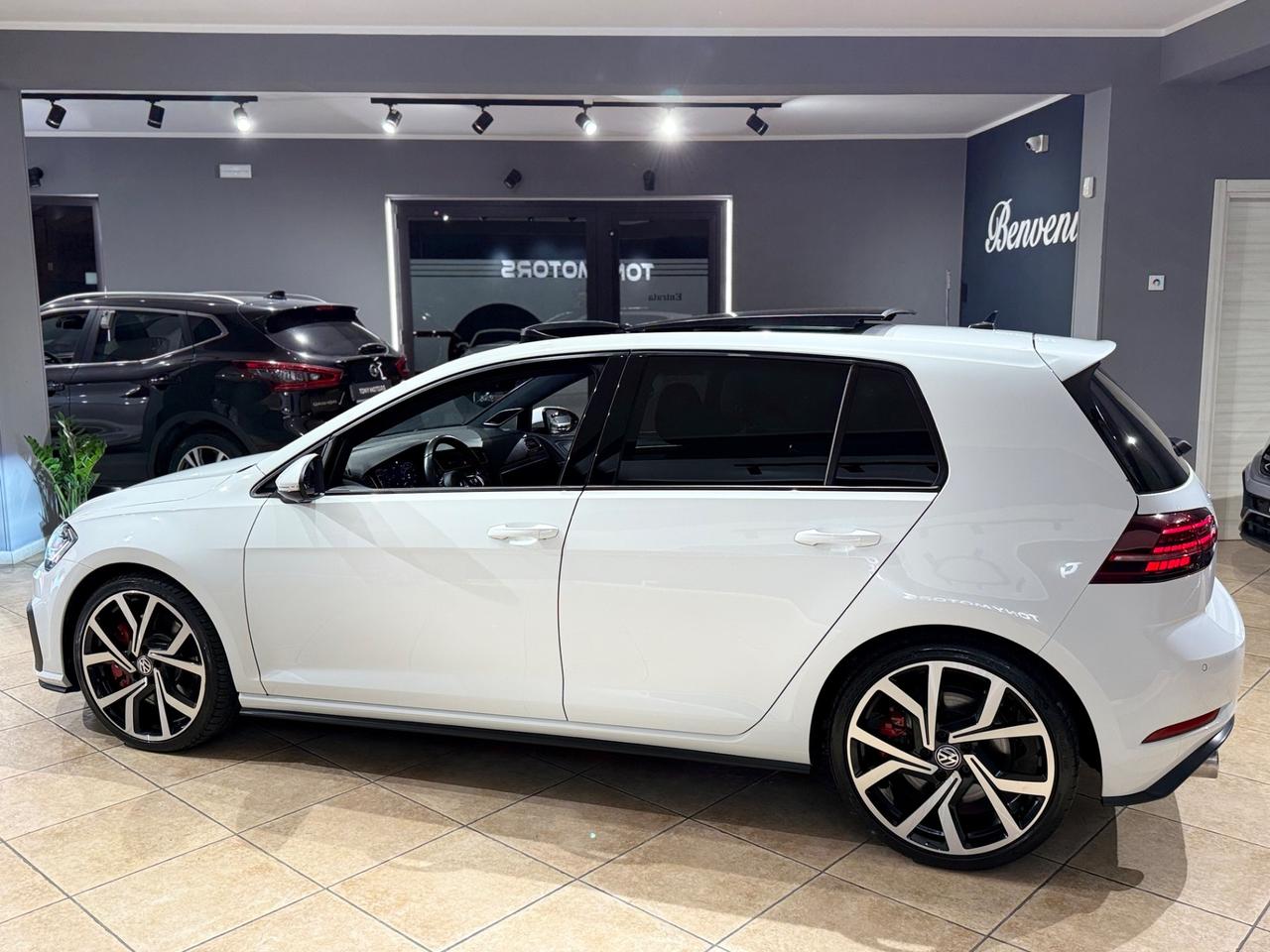 Golf GTI 2.0 TSI 245cv DSG Performance