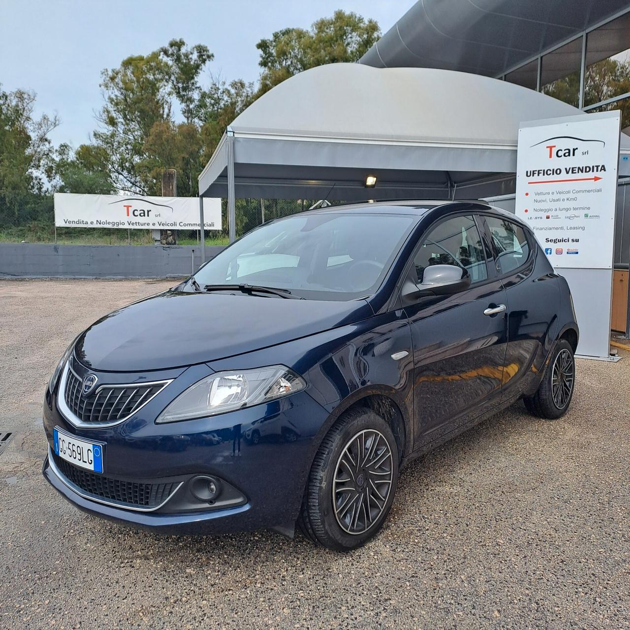 Lancia Ypsilon 1.0 Bz 70 Cv Hybrid Gold