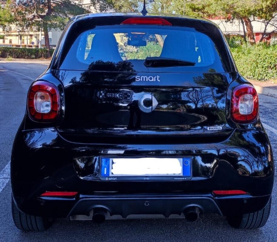 Smart ForFour BRABUS 0.9 Turbo twinamic Xclusive solo da Qualitycars Pescara